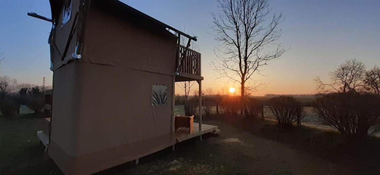 Tente Cabane Du Camping Hautoreille Bannes  Exterior foto